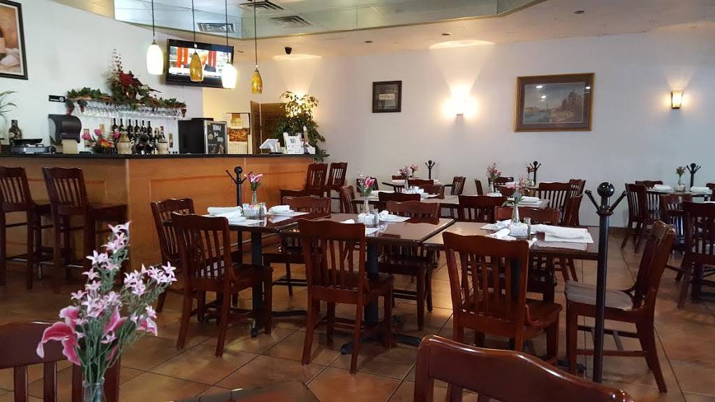 Umbertos Italian Grill | restaurant | 7616 Culebra Rd, San Antonio, TX 78251, USA | 2106844747 OR +1 210-684-4747