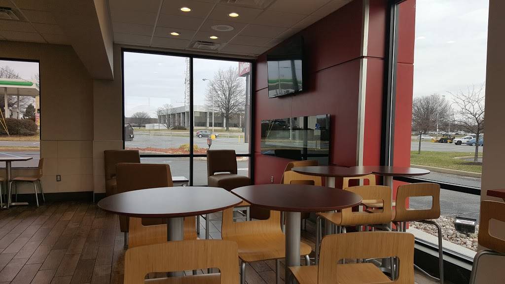 Wendys | restaurant | 90, University Plaza, Newark, DE 19702, USA | 3023668225 OR +1 302-366-8225