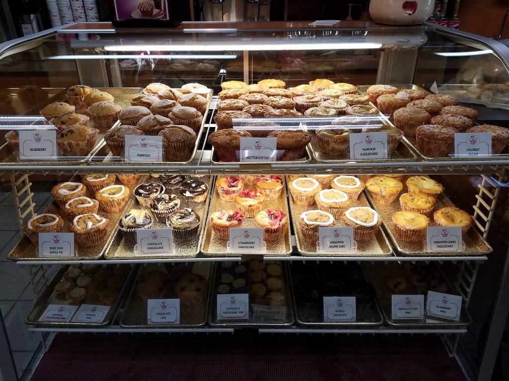 Big Apple Bagels | bakery | 2024 S Mission St, Mt Pleasant, MI 48858, USA | 9897729555 OR +1 989-772-9555