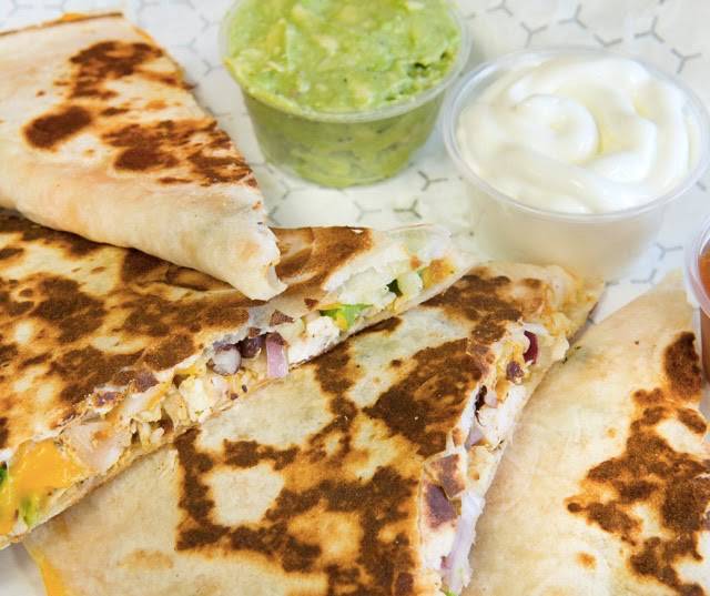 Burritoz Fresh Mexican Grill | restaurant | 1035 Brant St, Burlington, ON L7R 4X6, Canada | 9053336464 OR +1 905-333-6464