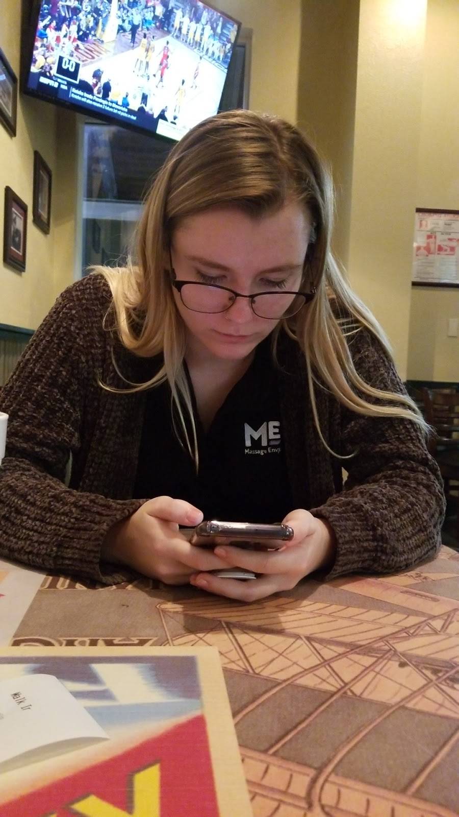 Wingstop | restaurant | 1201 Hewitt Dr Ste 211A, Waco, TX 76712, USA | 2546669440 OR +1 254-666-9440