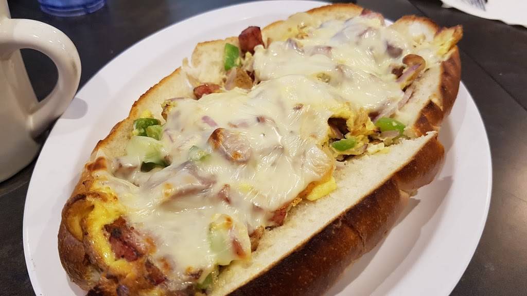 Petes Famous Pizza | restaurant | 2328 Fairmount Ave, Philadelphia, PA 19130, USA | 2157653040 OR +1 215-765-3040