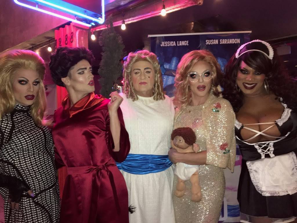 Legendary Bingo | restaurant | 8288 Santa Monica Blvd, West Hollywood, CA 90046, USA | 3236543800 OR +1 323-654-3800