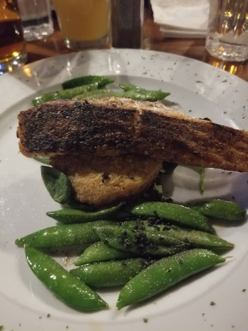 Main St Grill | restaurant | 97 Main St # W-101, Edwards, CO 81632, USA | 9709262729 OR +1 970-926-2729