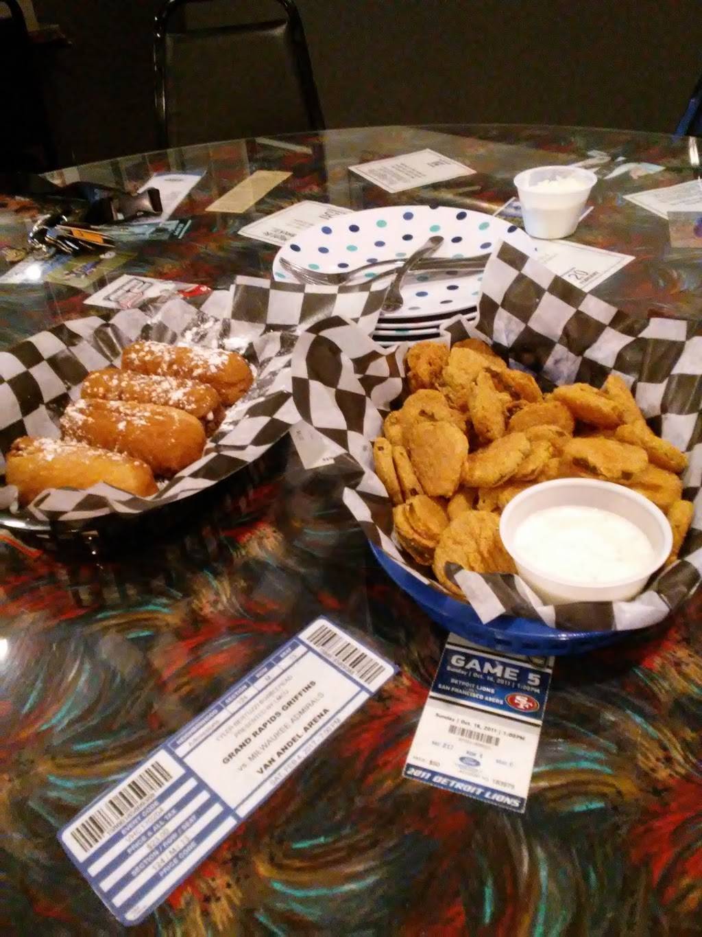 Wolfies Pizza and Subs | meal takeaway | 420 S Wolf Lake Rd, Muskegon, MI 49442, USA | 2317882600 OR +1 231-788-2600