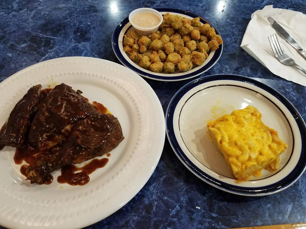 Jamaica House Sports Bar & Grill | restaurant | 2206 Carolina Beach Rd, Wilmington, NC 28401, USA | 9108338347 OR +1 910-833-8347