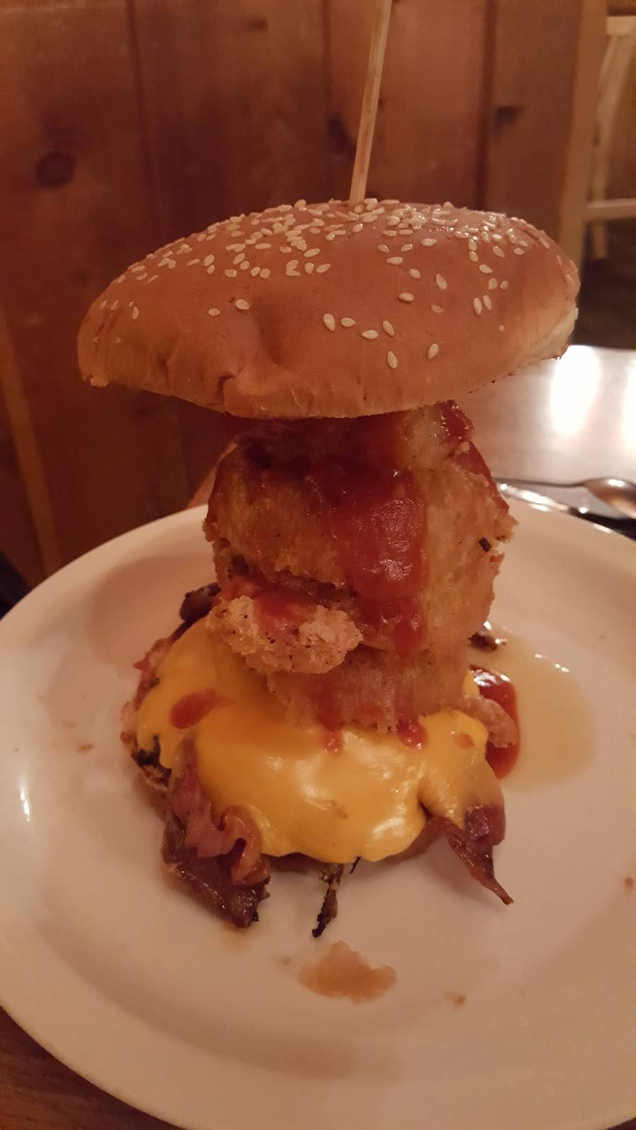 Annies At Lake Francis | restaurant | Dobbins, CA 95935, USA | 5306928919 OR +1 530-692-8919