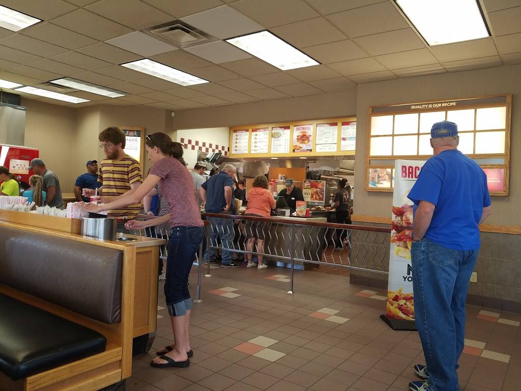 Wendys | restaurant | 2111 Sapp Bros. Drive, Percival, IA 51648, USA | 7123821585 OR +1 712-382-1585