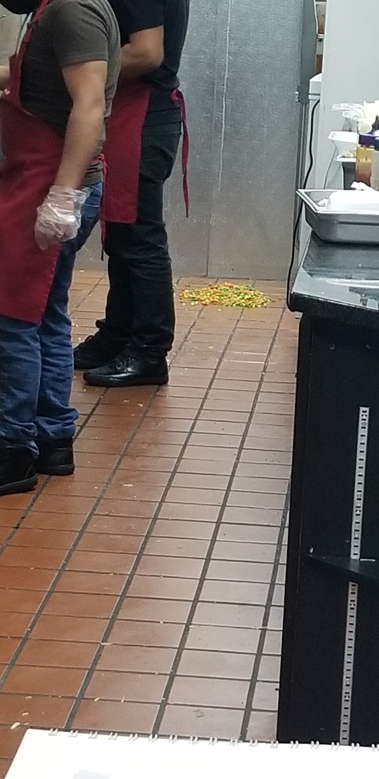 American Deli | restaurant | 3000 Pepperell Pkwy, Opelika, AL 36801, USA | 3347376004 OR +1 334-737-6004