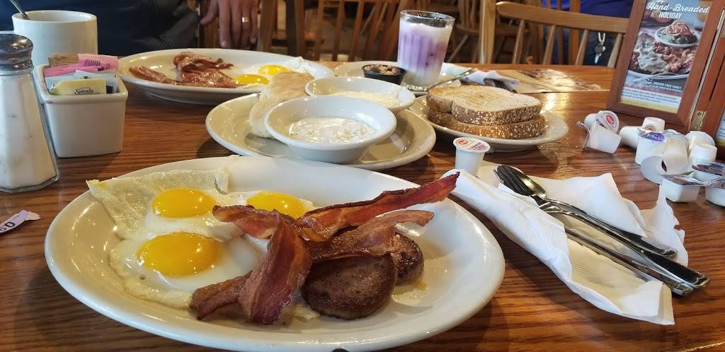 Cracker Barrel Old Country Store | restaurant | 10801 Battleview Pkwy, Manassas, VA 20109, USA | 7033694641 OR +1 703-369-4641