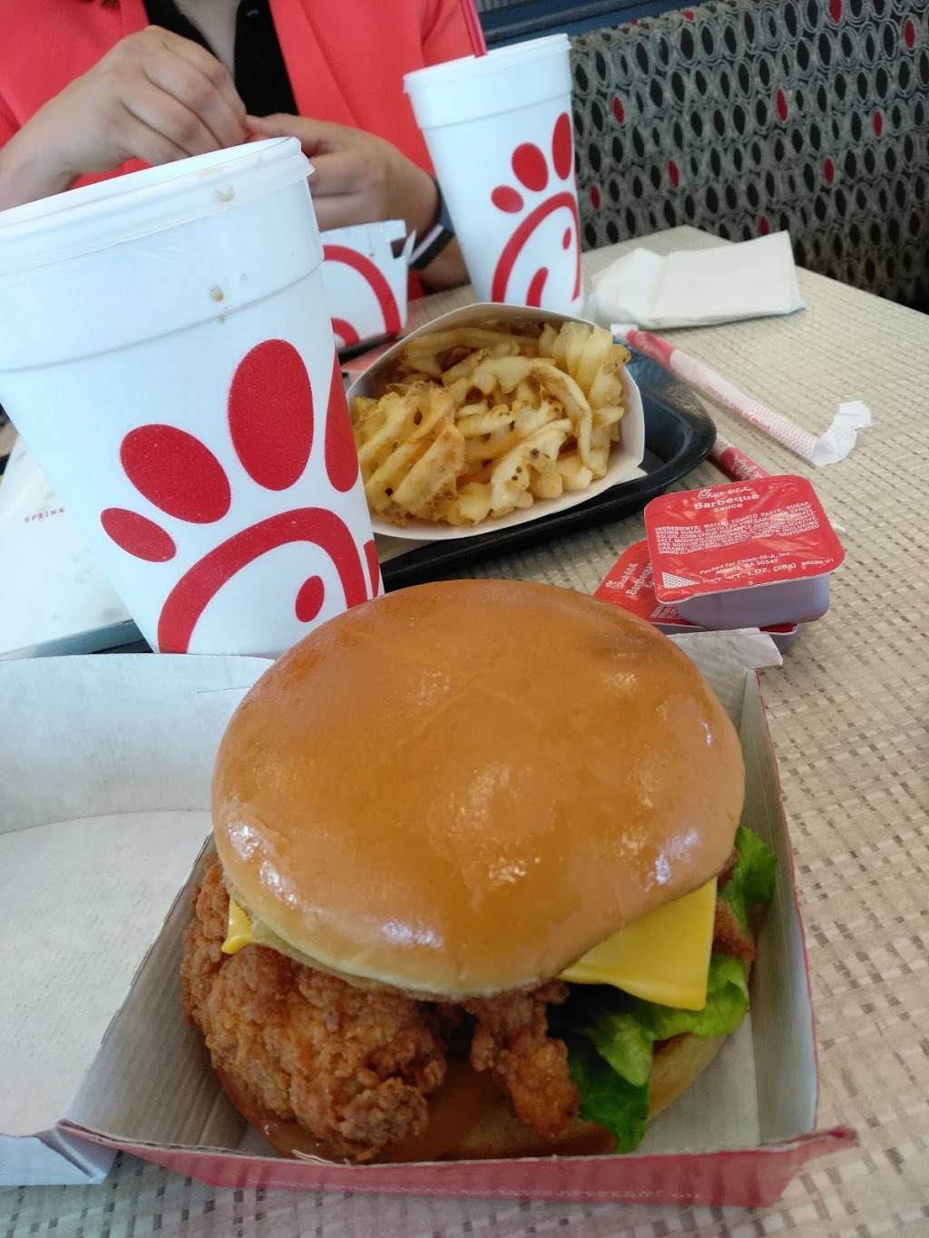 Chick-fil-A | restaurant | 5180 Windward Pkwy, Alpharetta, GA 30004, USA | 7704103533 OR +1 770-410-3533