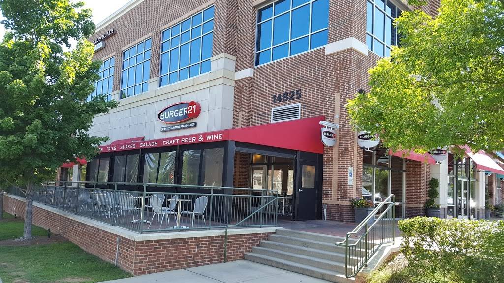 Burger 21 | restaurant | 14825 Ballantyne Village Way #160, Charlotte, NC 28277, USA | 7049005645 OR +1 704-900-5645
