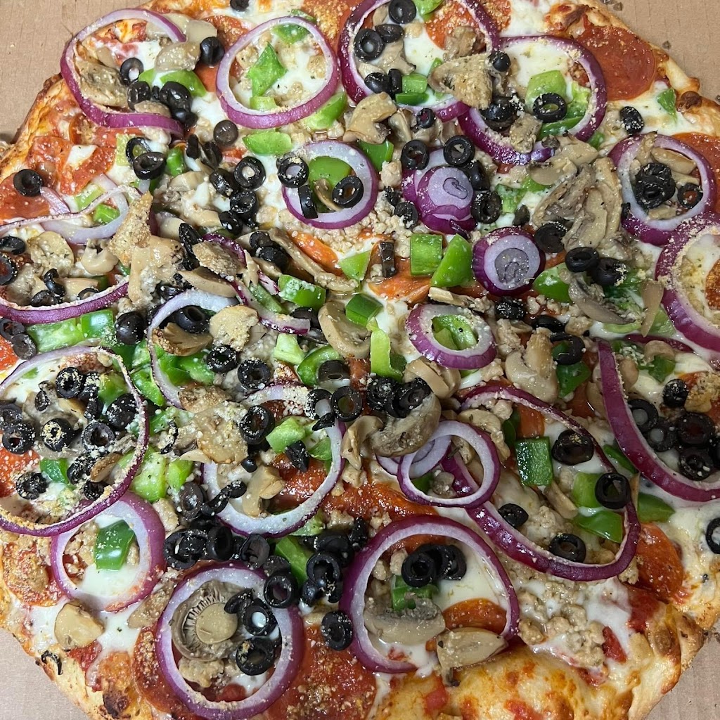 Bedillions Pizza | restaurant | 210 Main St, Claysville, PA 15323, USA | 7246635616 OR +1 724-663-5616