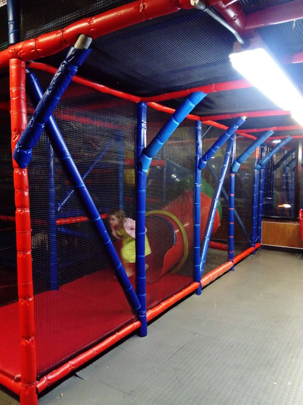 Carls Jr. | restaurant | 14555 Lakewood Blvd, Paramount, CA 90723, USA | 5624082299 OR +1 562-408-2299