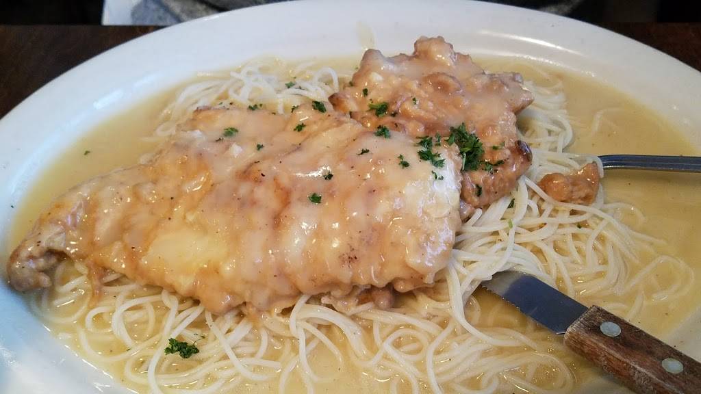 Dominicks Italian Restaurant & Pizzeria | restaurant | 10 E Clinton St, Newton, NJ 07860, USA | 9733839330 OR +1 973-383-9330