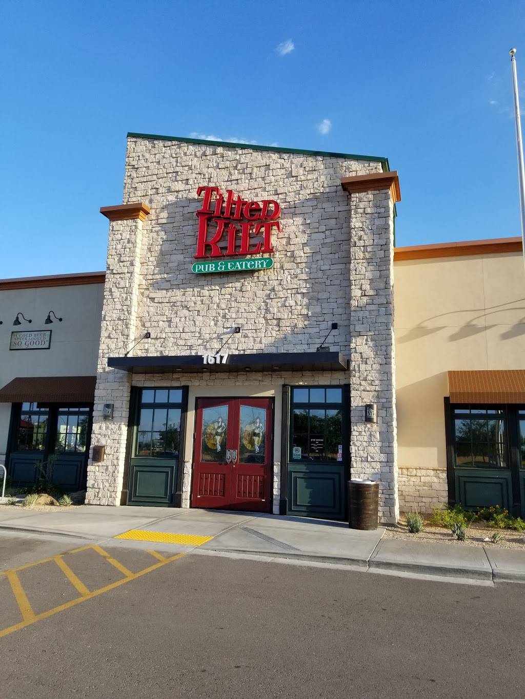 Tilted Kilt Pub and Eatery Tempe, AZ | restaurant | 1617 W Warner Rd, Tempe, AZ 85284, USA | 4805920102 OR +1 480-592-0102