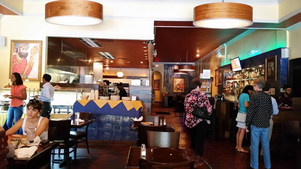 Andaz Indian Restaurant & Bar | restaurant | 12 W University Ave, Gainesville, FL 32601, USA | 3523779468 OR +1 352-377-9468