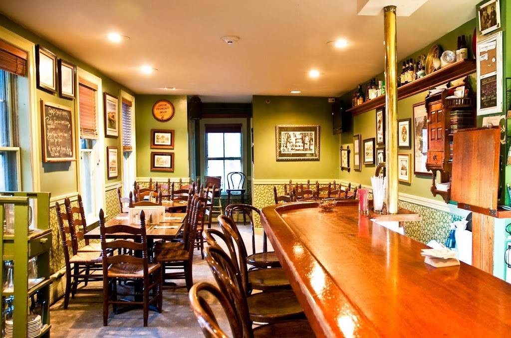 Jasper Murdocks Alehouse | restaurant | 325 S Main St, Norwich, VT 05055, USA | 8026491143 OR +1 802-649-1143