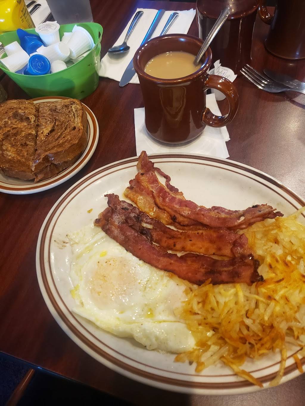 Davies Chuck Wagon Diner | restaurant | 10151 W 26th Ave, Wheat Ridge, CO 80215, USA | 3032381761 OR +1 303-238-1761