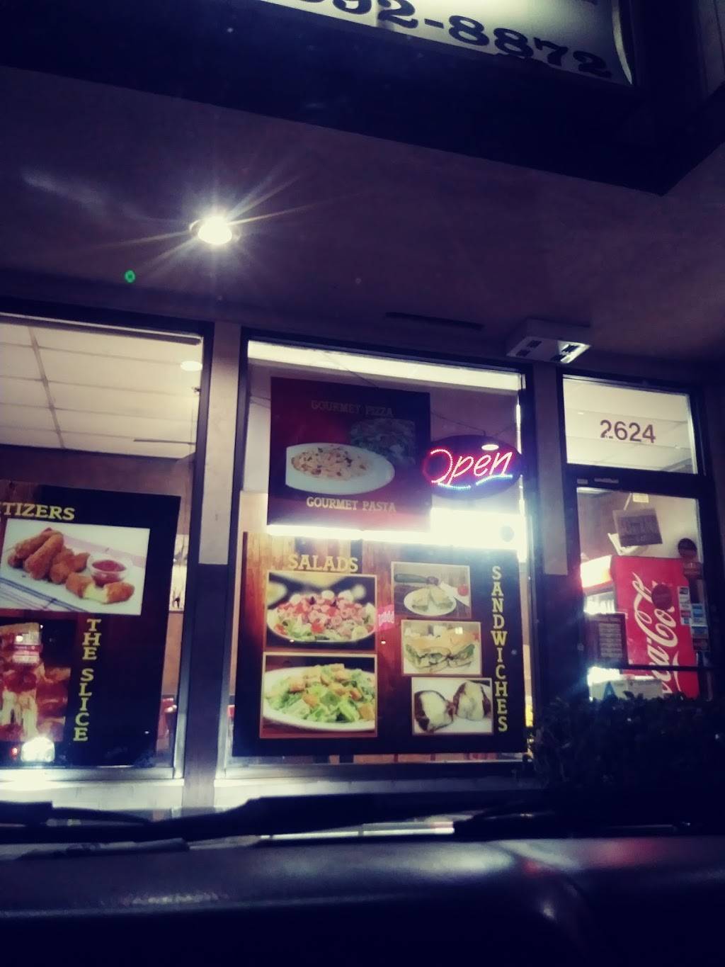 Classic Pizza | meal delivery | 2624 Pico Blvd, Santa Monica, CA 90405, USA | 3103926322 OR +1 310-392-6322