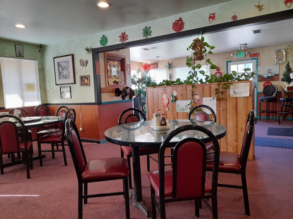 Happy Garden | restaurant | 605 Main St, Chester, CA 96020, USA | 5302582395 OR +1 530-258-2395