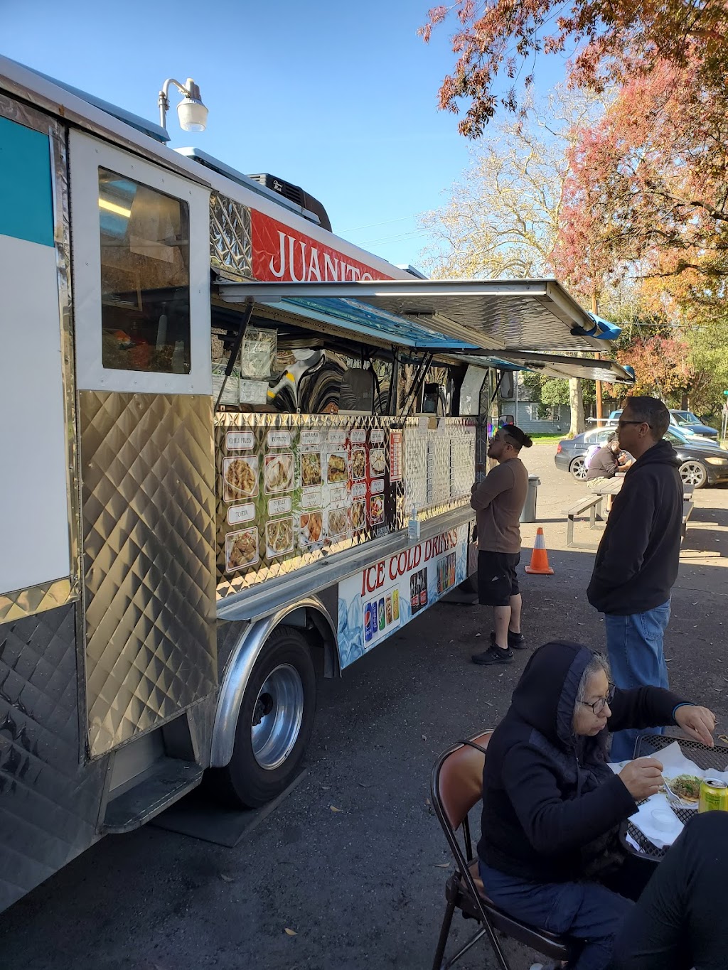 Juanitos street tacos | restaurant | 1940 Mulberry St, Chico, CA 95928, USA | 5305700891 OR +1 530-570-0891