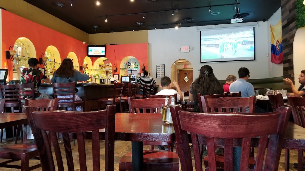 El Patio 305 Restaurant | restaurant | 2093 Coral Way, Miami, FL 33145, USA | 3058568525 OR +1 305-856-8525