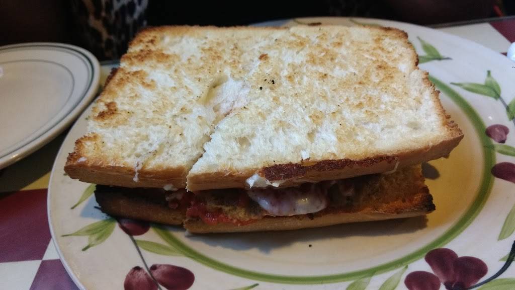 Di Ciccos Italian Restaurant | restaurant | 144 N Blackstone Ave, Fresno, CA 93701, USA | 5592377054 OR +1 559-237-7054