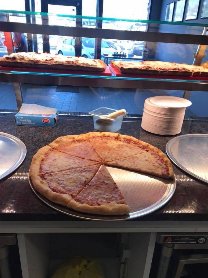 Famous Peppino’s Pizza | restaurant | 600 Tuckahoe Rd, Yonkers, NY 10710, USA | 9143468483 OR +1 914-346-8483