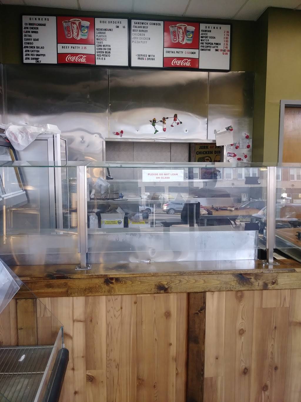 Island Vibes Jerk Chicken Restaurant | restaurant | 1442 W 103rd St, Chicago, IL 60643, USA | 7737795540 OR +1 773-779-5540