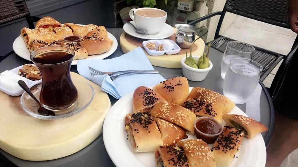 Family Café | restaurant | 12580 SW Broadway St, Beaverton, OR 97005, USA | 5036262112 OR +1 503-626-2112