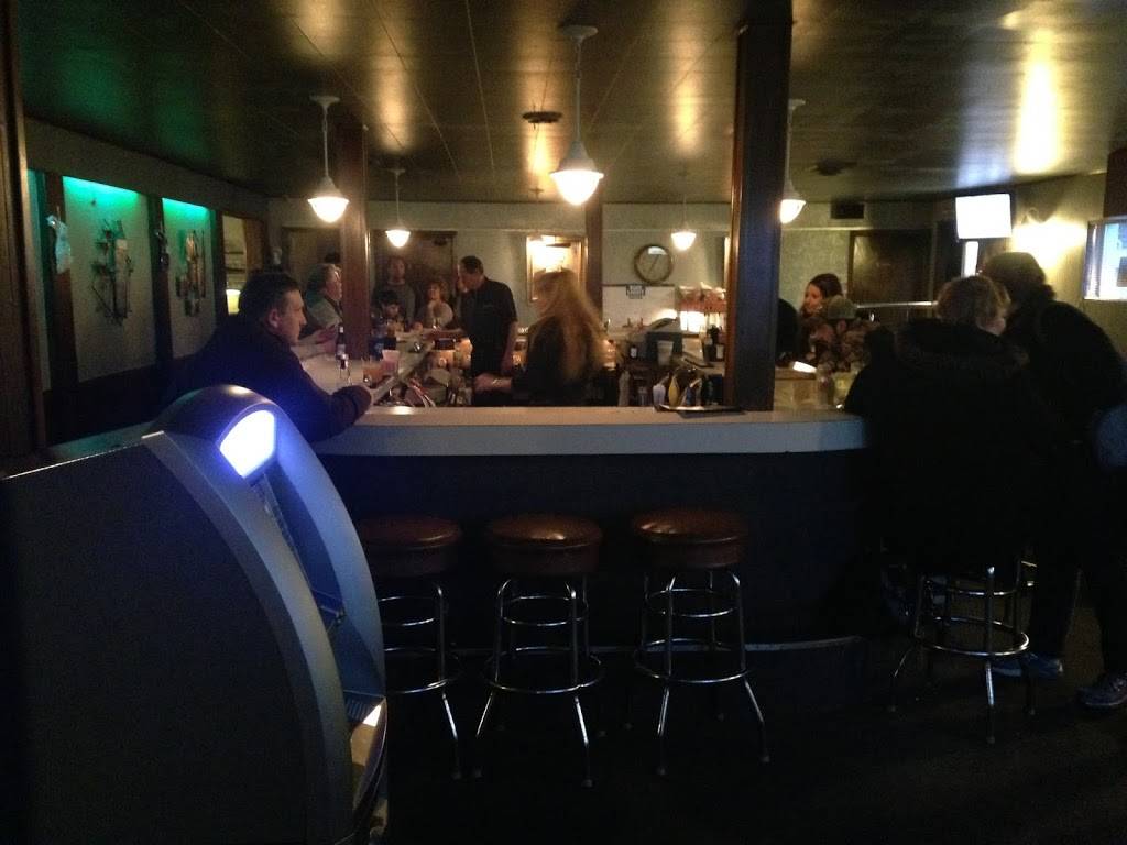 Mer & Jackies Supper Club | restaurant | 4899 County Rd Ee, Appleton, WI 54913, USA | 9207347407 OR +1 920-734-7407