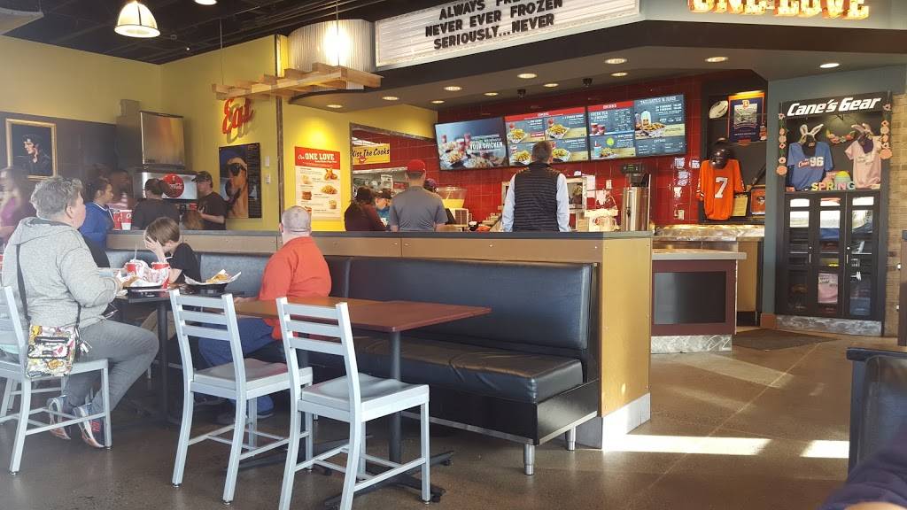 Raising Canes Chicken Fingers | meal takeaway | 6645 S Parker Rd, Centennial, CO 80016, USA | 3036931289 OR +1 303-693-1289