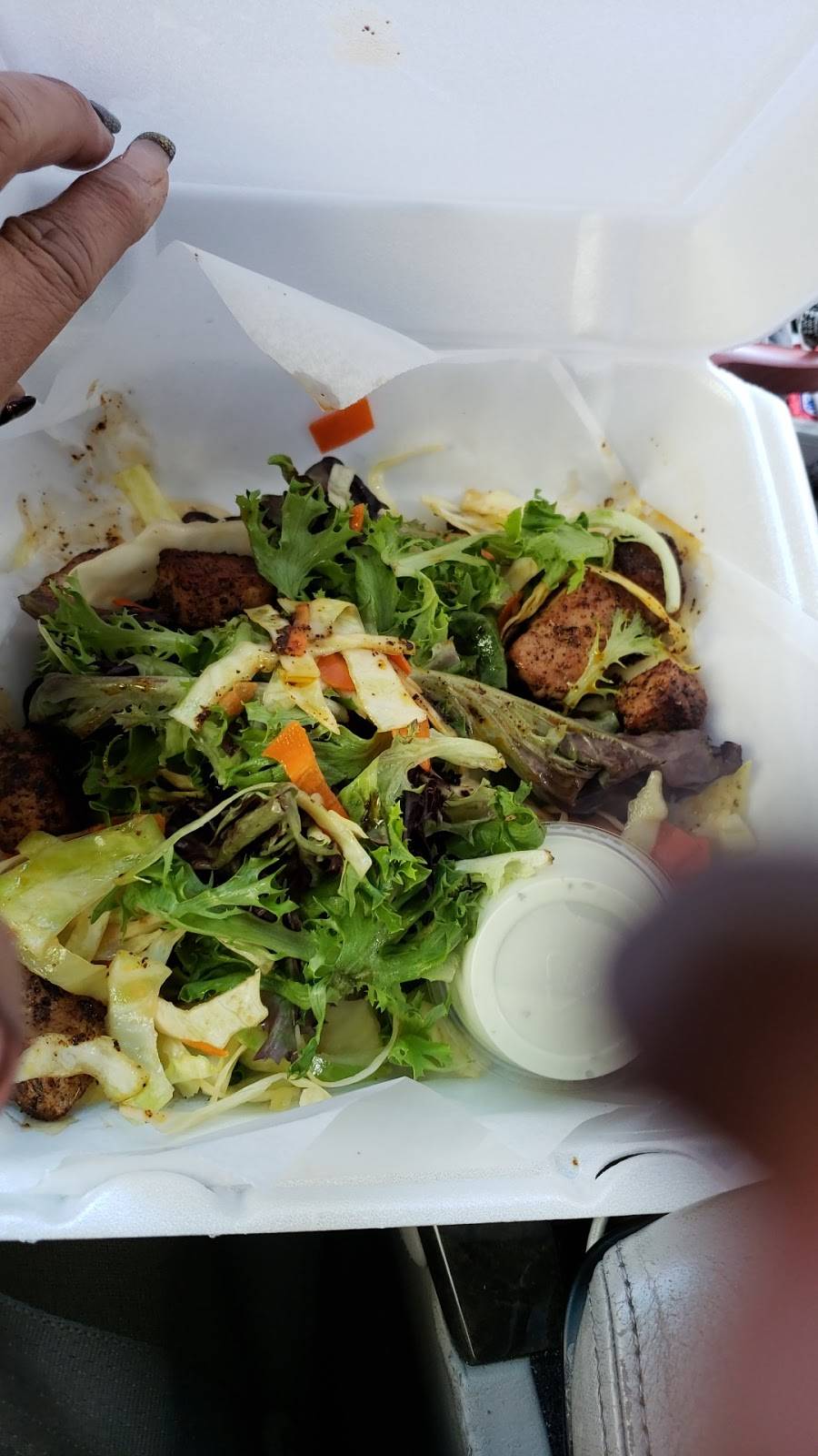 Pour Girls | restaurant | 17 E Queens Way, Hampton, VA 23669, USA | 7572245829 OR +1 757-224-5829