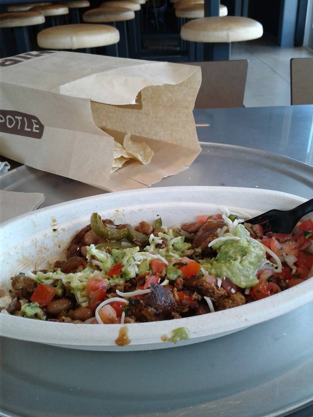 Chipotle Mexican Grill | restaurant | 22106 US Highway 281 N, San Antonio, TX 78258, USA | 2104976135 OR +1 210-497-6135