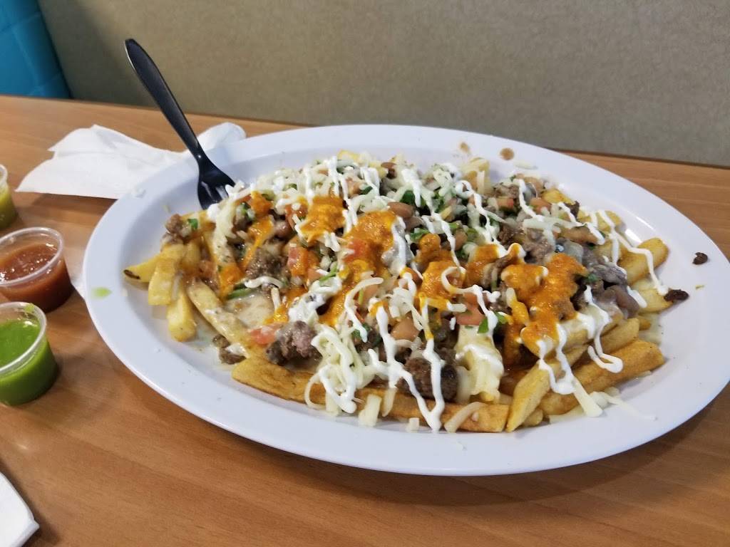 Volcanos Mexican Food | restaurant | 2030 W Lindsey St, Norman, OK 73069, USA | 4052172911 OR +1 405-217-2911