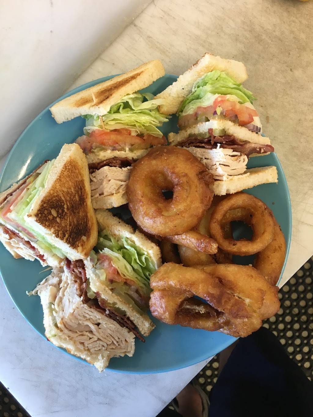 Hulas | restaurant | 2050, 2261 Jackson Ave, Escalon, CA 95320, USA | 2098387775 OR +1 209-838-7775