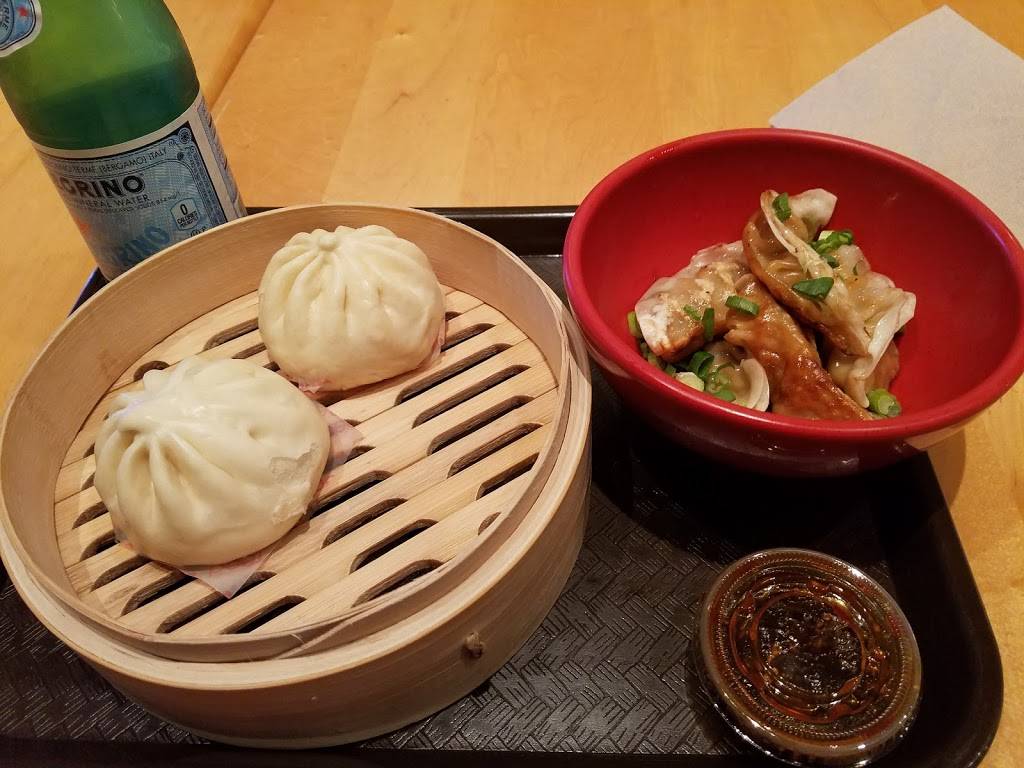 Wow Bao | restaurant | 46 E Chicago Ave, Chicago, IL 60611, USA | 7732795217 OR +1 773-279-5217