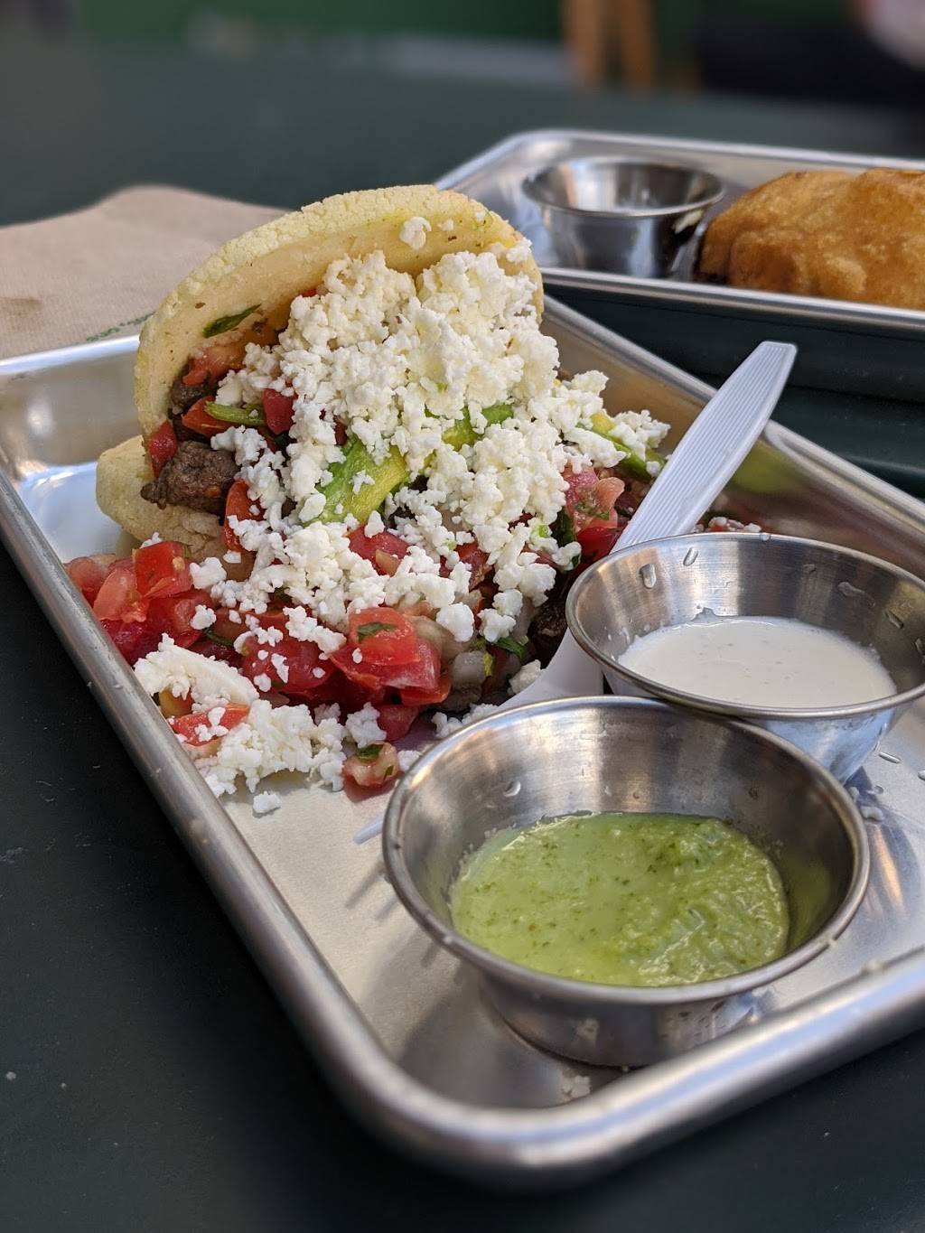 El Arepon | restaurant | 3618 Farnam St, Omaha, NE 68131, USA | 4024038146 OR +1 402-403-8146