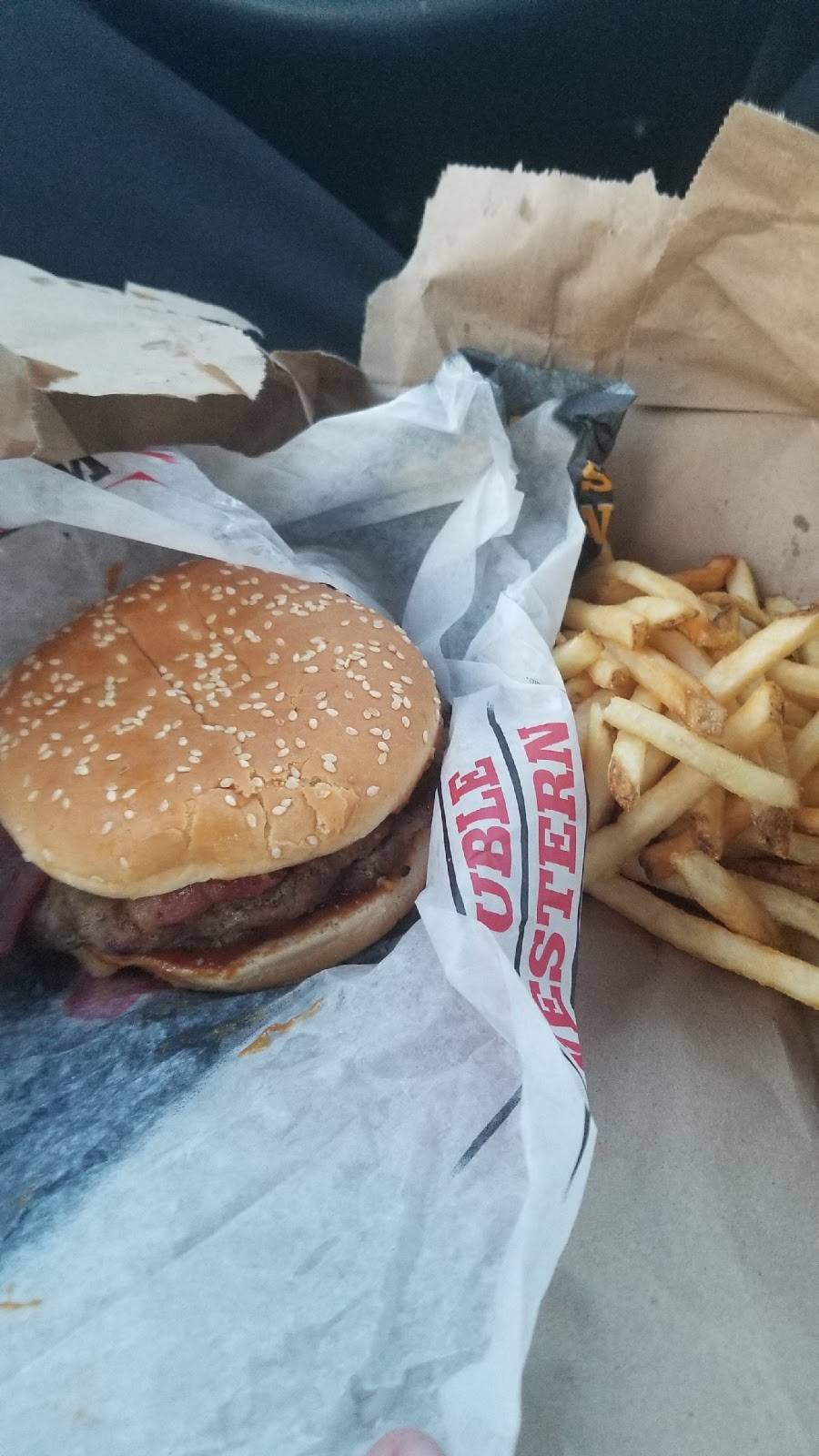 Carls Jr. | restaurant | 26100 Newport Rd, Sun City, CA 92584, USA | 9516799887 OR +1 951-679-9887