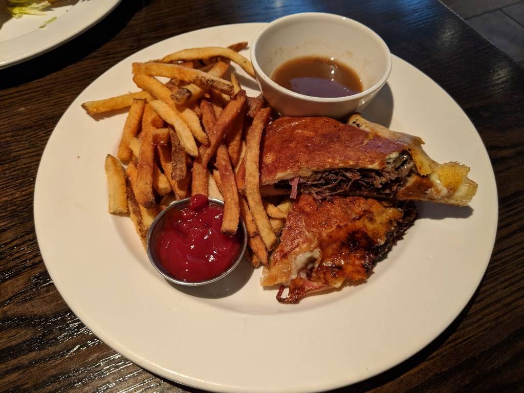 Burtons Grill of Burlington | restaurant | Middlesex Commons, 43 Middlesex Turnpike #10b, Burlington, MA 01803, USA | 7812212281 OR +1 781-221-2281