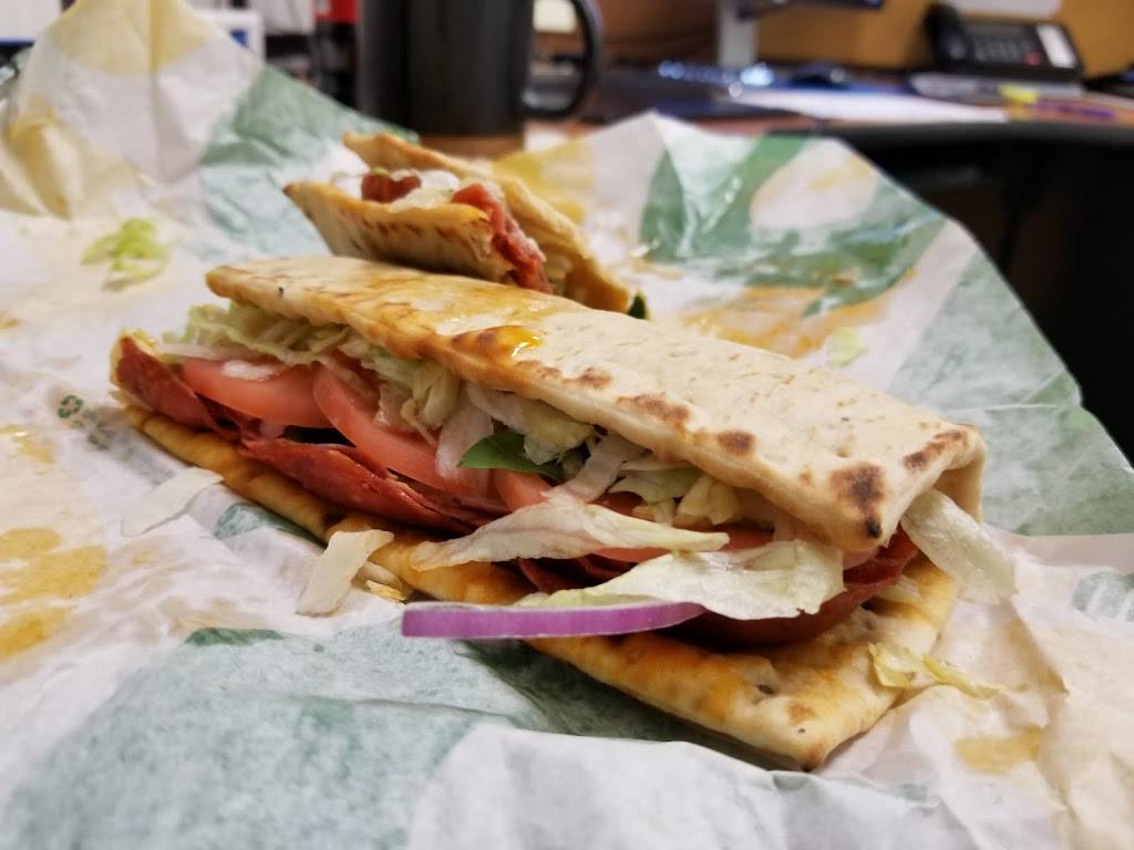 Subway Restaurants | restaurant | 13641 Central Ave Unit L, Chino, CA 91710, USA | 9094642229 OR +1 909-464-2229