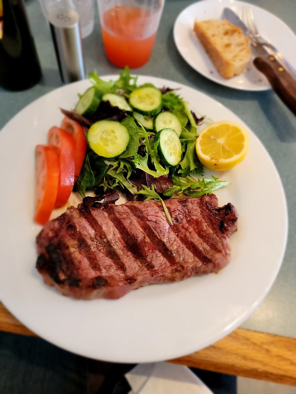 Roberta Pizza & Pasta | restaurant | 3429 Galt Ocean Dr, Fort Lauderdale, FL 33308, USA | 9543147940 OR +1 954-314-7940