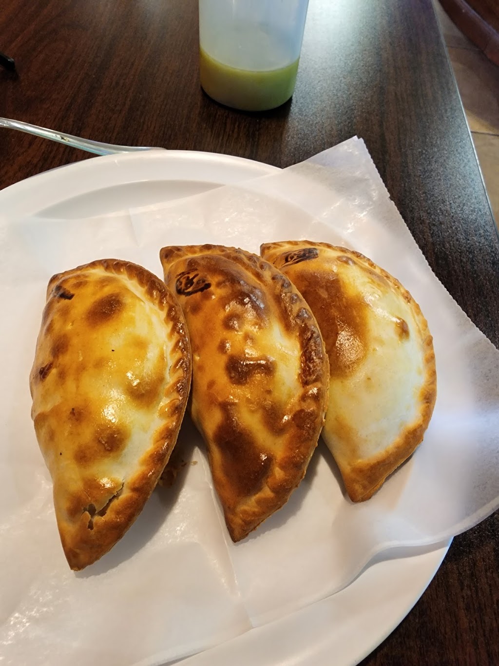 Solo Empanadas | restaurant | 4109 N 10th St, McAllen, TX 78504, USA | 9566861555 OR +1 956-686-1555