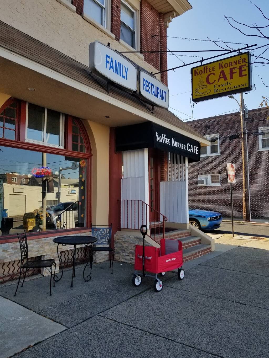 Koffee Korner Cafe | restaurant | 201 N Broad St, Lansdale, PA 19446, USA | 2153622165 OR +1 215-362-2165