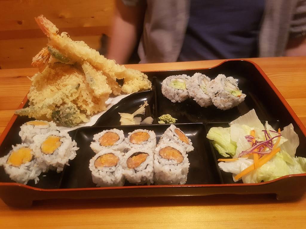 Ariake Japanese Restaurant | restaurant | 7700 Bathurst St, Thornhill, ON L4J 7Y3, Canada | 9057093452 OR +1 905-709-3452