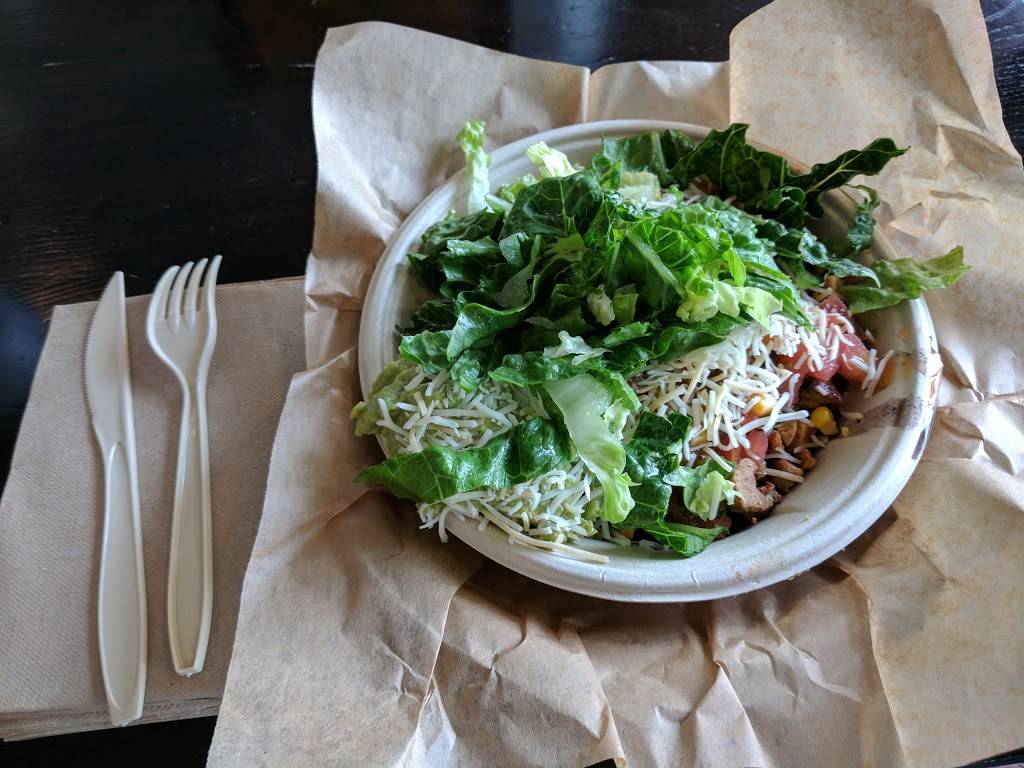 QDOBA Mexican Eats | restaurant | CCD1, 5700 S Maryland Ave, Chicago, IL 60637, USA | 7739261365 OR +1 773-926-1365