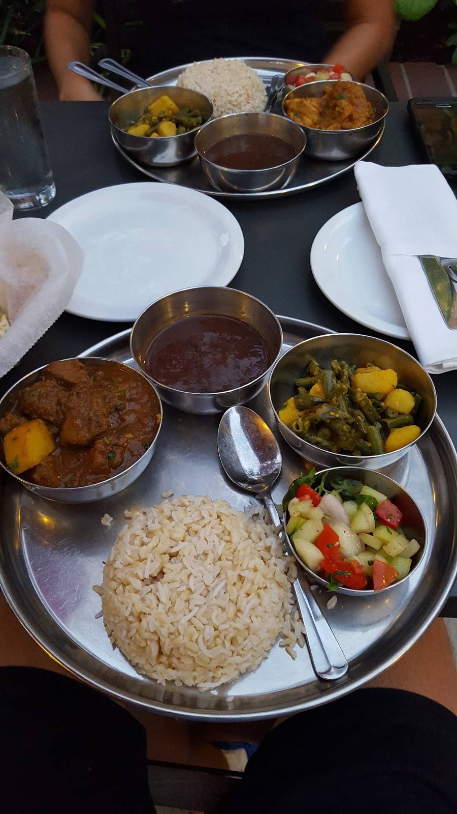 Dhaba Cuisine of India | restaurant | 2104 Main St, Santa Monica, CA 90405, USA | 3103999452 OR +1 310-399-9452