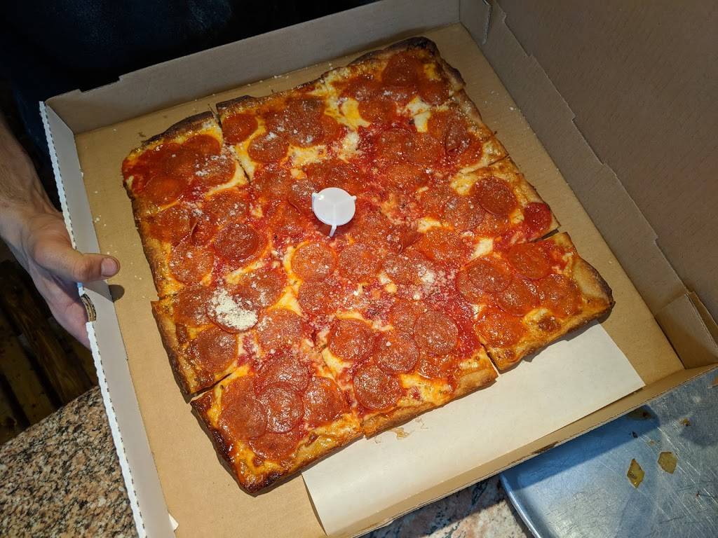 Toninos Pizza and Pasta Co | meal delivery | 235 Lancaster Ave, Malvern, PA 19355, USA | 6102409566 OR +1 610-240-9566