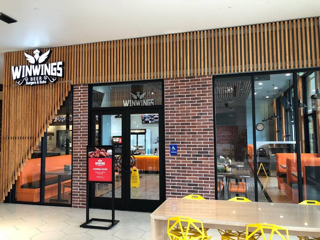 Win wings | restaurant | 2098 N Montclair Plaza Ln, Montclair, CA 91763, USA | 9097417115 OR +1 909-741-7115